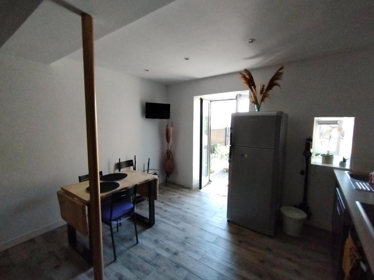 Appartement Trévoux: loft ravissant avec terrasse Extérieur photo