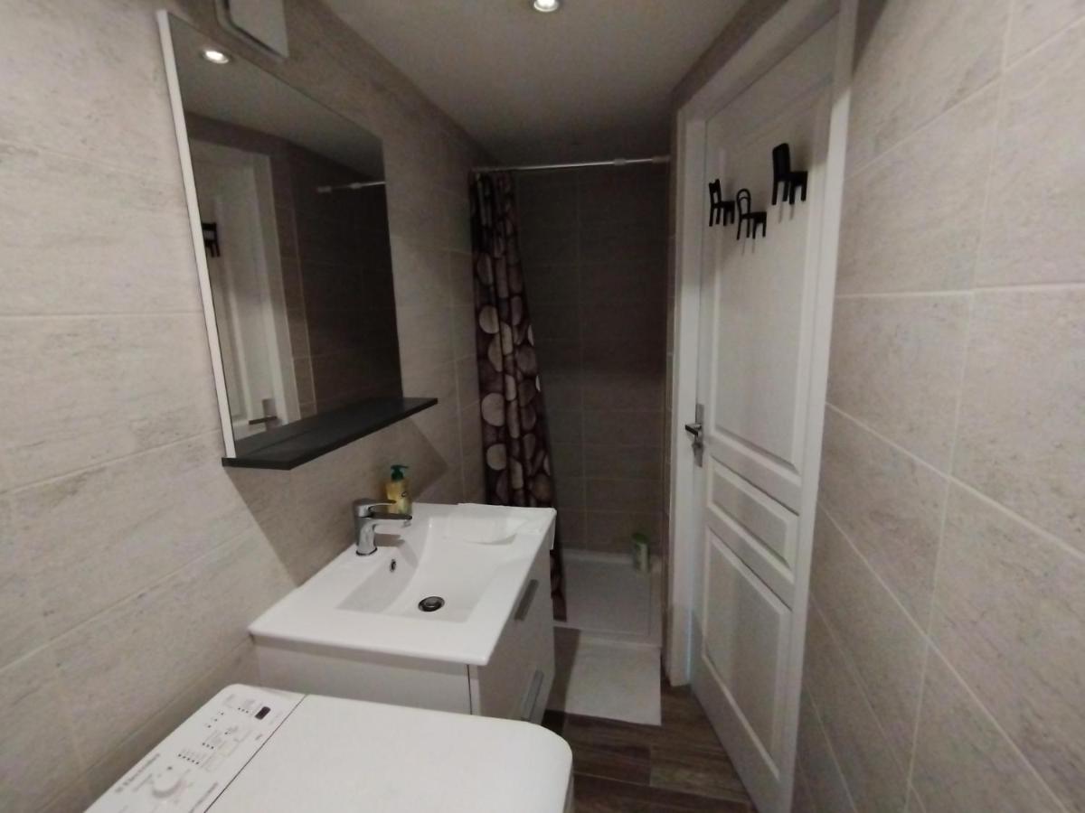 Appartement Trévoux: loft ravissant avec terrasse Extérieur photo